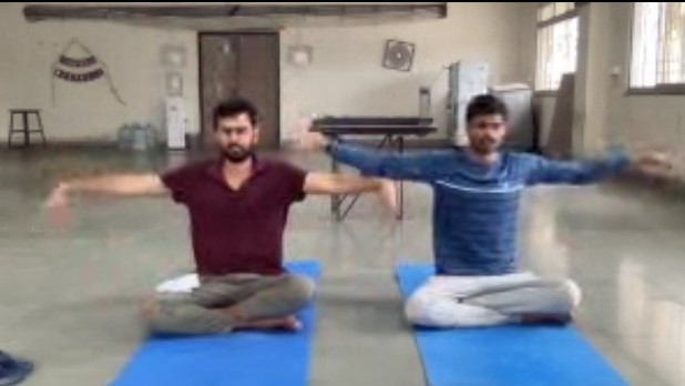 online-hatha-yoga-session